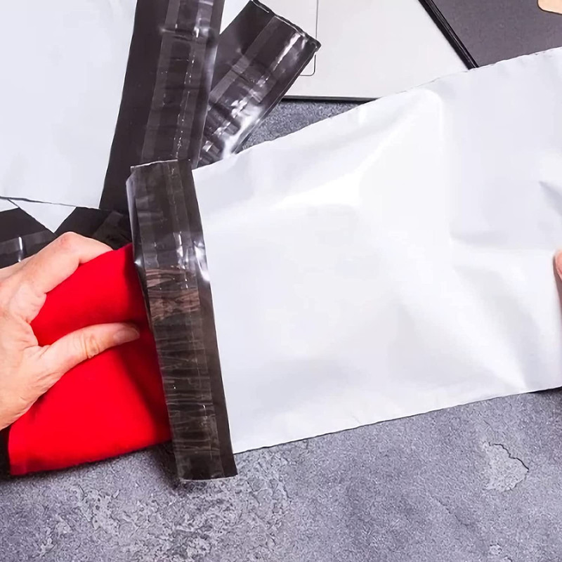 10X13-Inch 500 Bags 2.5 Mil Poly Mailers Envelopes Bags with Self-Sealing Strip gallery