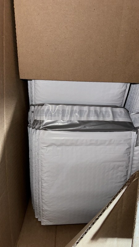Pack of 250pcs Poly Bubble Mailer Self Padded Envelope Bag 6”x 9” for Packing gallery