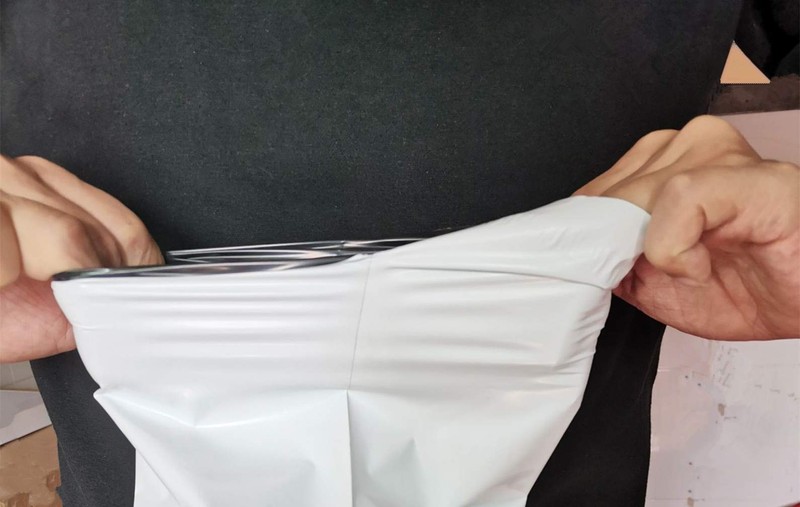 10 Pcs 17.7x22" Poly Mailers Self-Sealing Waterproof Shipping Bags gallery