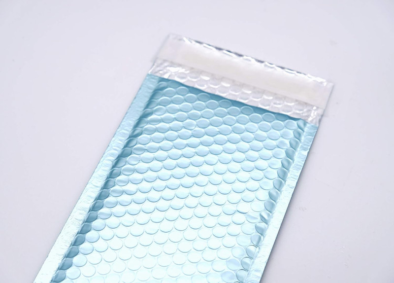 Proline Matte Metallic Ice Blue Bubble Padded Mailers 4X8 Inch Self Seal Padded gallery
