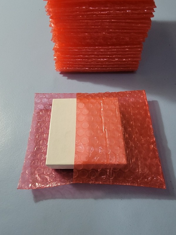 36 x Bubble Mailer Pouches 4.5" x 5.5" gallery
