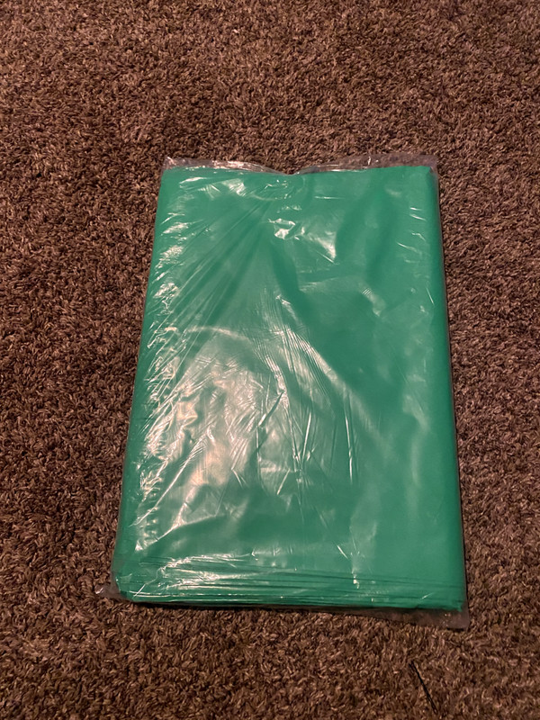 19×24 +2 in 2.56 Mil Poly Self-Seal Green Mailing Bags