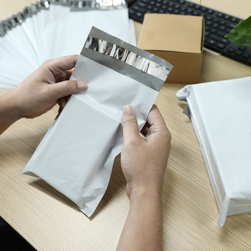 12x15.5 14x17 14.5x19 24x24 Poly Mailers Shipping Envelopes Self Sealing Bags gallery