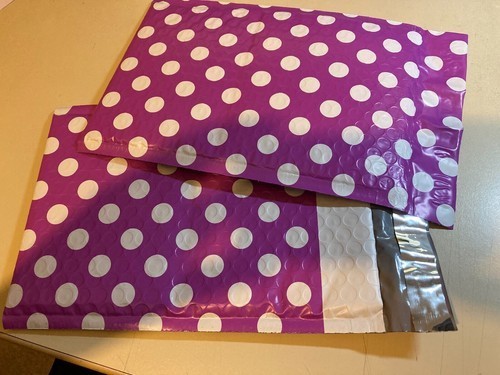 NEW PURPLE DOTS design 19 Ct Global Bubbler Mailer envelopes 6″x9″