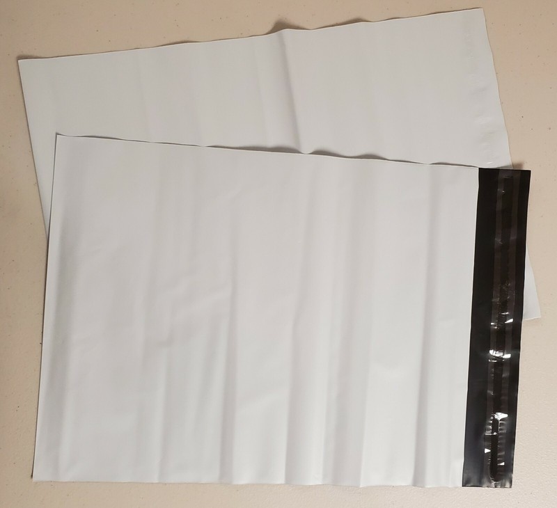 Poly Self-Sealing 12" x 15" Mailer Envelopes Lot of 20 Shipping Supplies . .. gallery