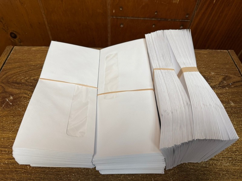 White Size 10 Envelopes Left Window 9.5 x 4 inches - 300 count - New No Box