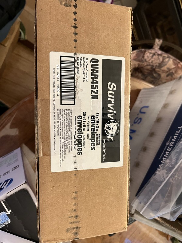 Survivor® Tyvek Booklet Expansion Mailer, 12 x 16 x 2, White, 100 in a new box 